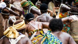 Viaje a Benin y Togo en Navidad en grupo. Festival de vudú de Benín