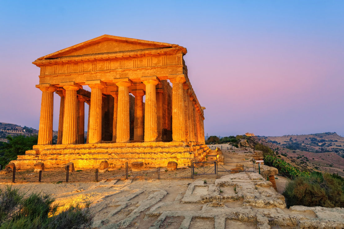 Columna estilo griego de alquiler