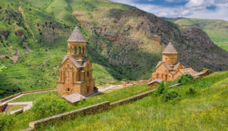 Viaje a Armenia. A medida. Antiguos senderos del Cáucaso.