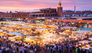 Viaje a Marruecos en grupo de Singles. Viaja solo. Desierto y playa