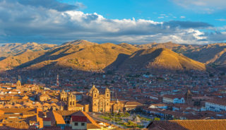 Viaje a Perú de Singles. Viaja solo en grupo. Imperio Inca, Andes y Titicaca