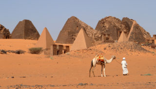 Viaje de autor a Sudán. En grupo. Acompañados por David Rull. De los antiguos Reino de Napata y Meroe, al Desierto Oriental y el Mar Rojo